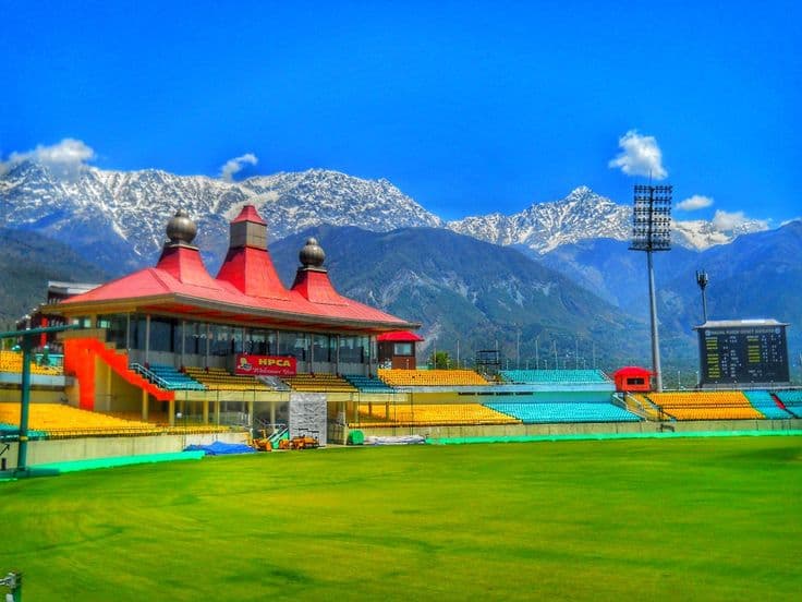 Chandigarh to Dharamshala taxi